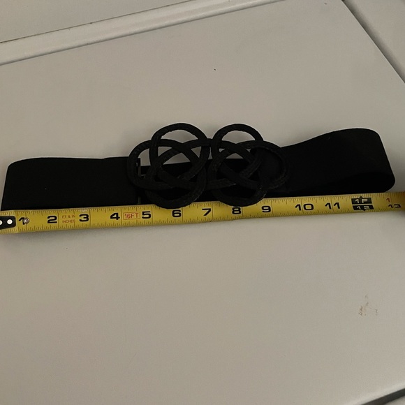 Bcbgmaxazria black stretchy belt w/ woven accent - Picture 4 of 5